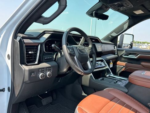 New 2026 GMC Sierra 2500 Denali Ultimate w/ Snow Plow Prep/Camper Package AWD/4WD image 19