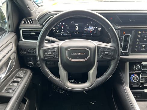 Used 2022 GMC Yukon Denali w/ Max Trailering Package AWD/4WD image 29