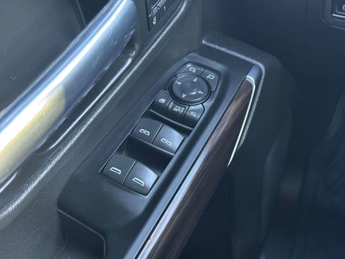 Used 2023 GMC Sierra 2500 SLT w/ SLT Convenience Package image 15