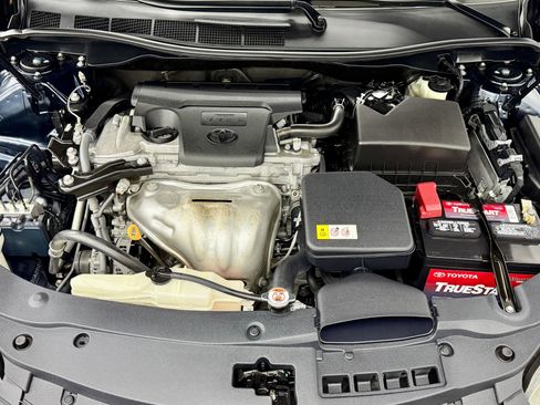 Used 2017 Toyota Camry LE image 21