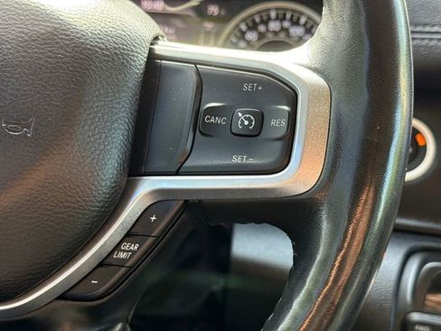 Used 2020 RAM 1500 Laramie AWD/4WD image 27