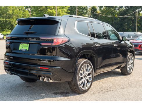New 2027 GMC Acadia Denali Ultimate w/ LPO, Black Badging Package AWD/4WD image 8