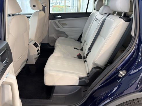 Certified 2023 Volkswagen Tiguan SE FWD image 15
