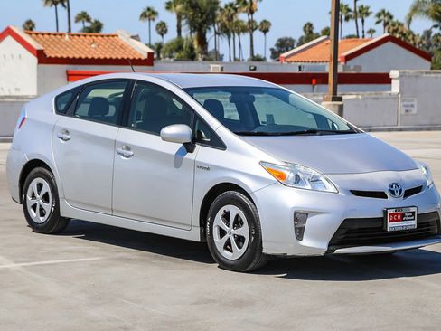 Used 2012 Toyota Prius Three FWD image 4