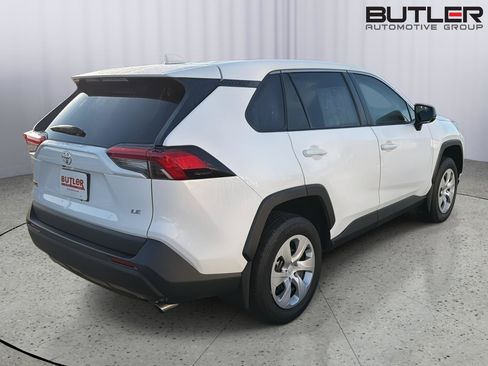 Used 2024 Toyota RAV4 LE FWD image 6