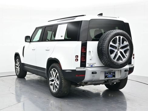 Used 2024 Land Rover Defender 110 S AWD/4WD image 7