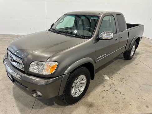Used 2006 Toyota Tundra SR5 image 2