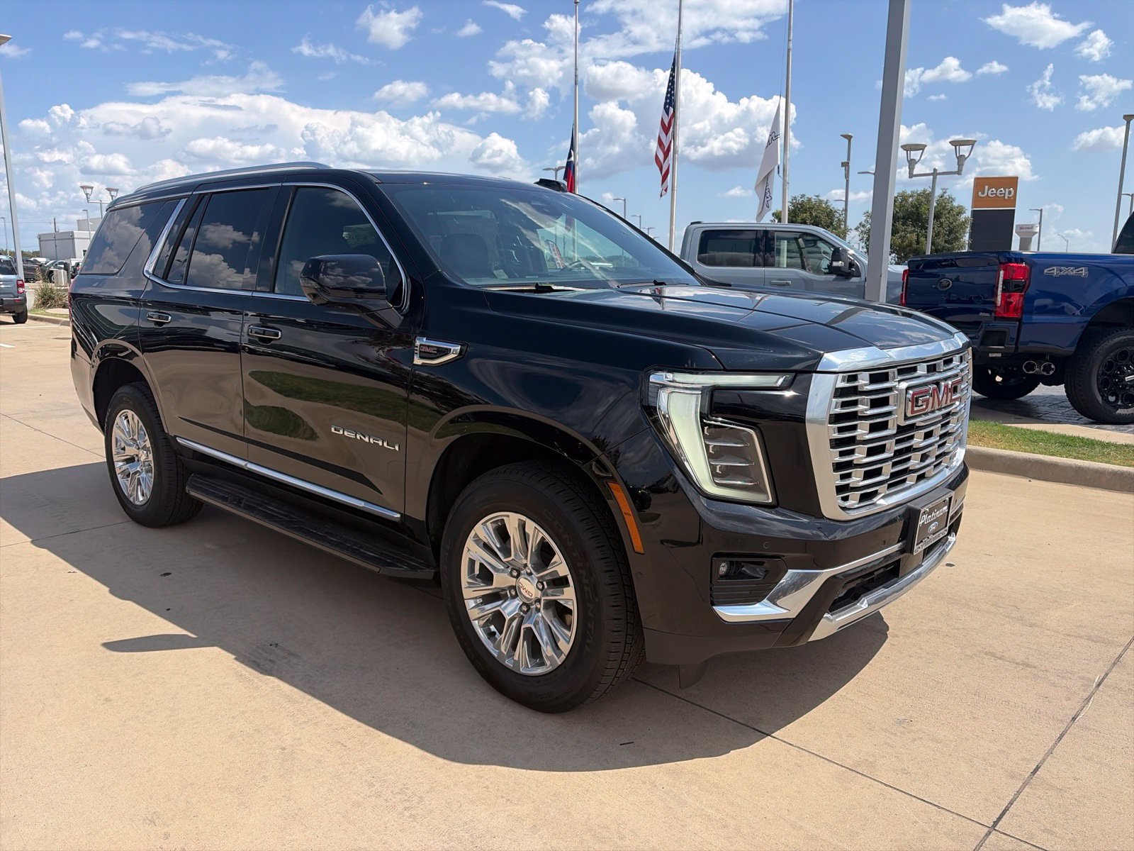 Used 2025 GMC Yukon Denali AWD/4WD image 7