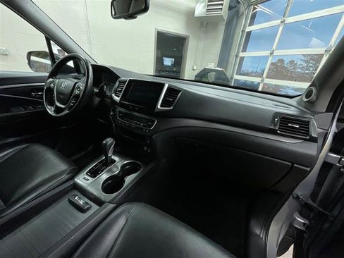 Used 2018 Honda Ridgeline RTL-T image 29