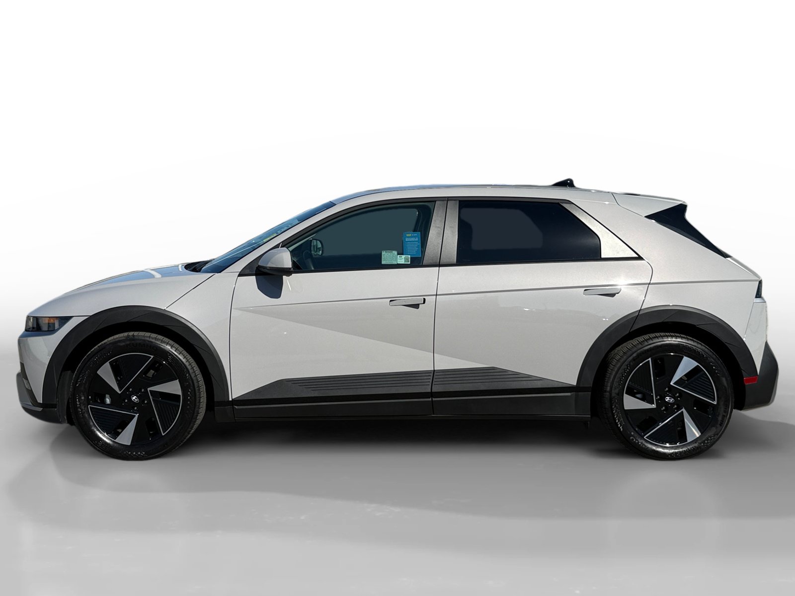 Certified 2026 Hyundai Ioniq 5 SEL RWD image 2