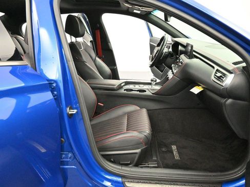 Used 2023 Genesis G70 2.0T w/ Sport Prestige Package RWD image 30