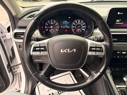 Used 2022 Kia Telluride S image 25
