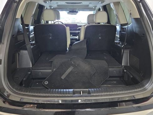 Used 2023 Kia Telluride S w/ S Sunroof Package FWD image 6