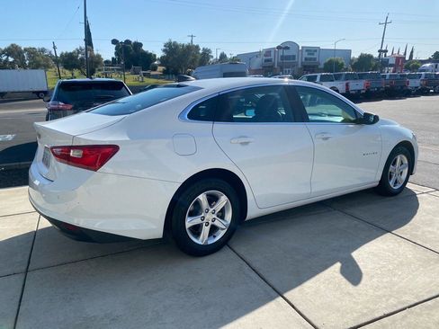 Used 2020 Chevrolet Malibu LS w/ Driver Confidence Package II image 8