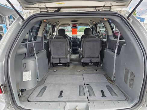 Used 2006 Dodge Grand Caravan SXT FWD image 34