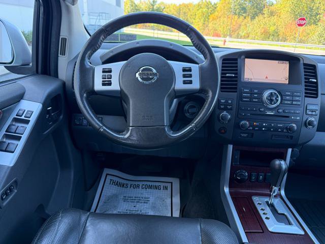 Used 2012 Nissan Pathfinder LE AWD/4WD image 12