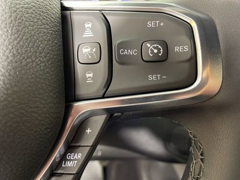 New 2026 RAM 2500 Laramie AWD/4WD image 24