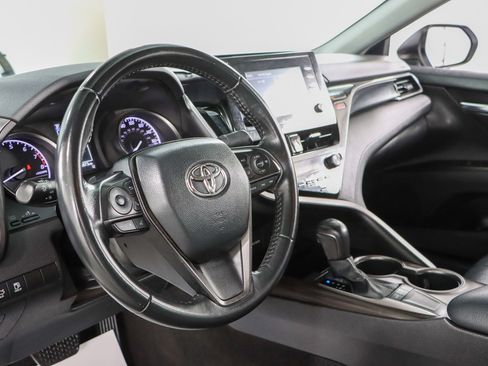 Used 2022 Toyota Camry SE FWD image 22