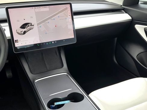 Used 2021 Tesla Model 3 Long Range AWD/4WD image 9