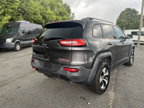 Used 2014 Jeep Cherokee Trailhawk w/ Comfort/Convenience Group AWD/4WD image 6