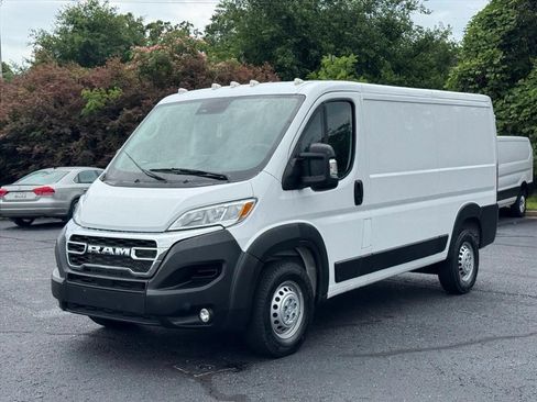 Used 2025 RAM ProMaster 2500 w/ U-Haul Equipment Group FWD image 7