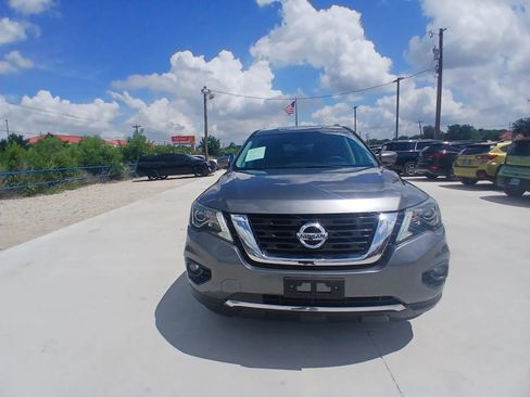 Used 2020 Nissan Pathfinder SL FWD image 2