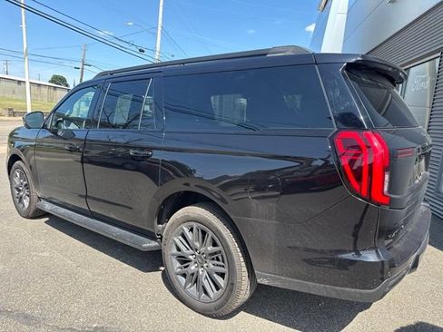 Used 2026 Ford Expedition Max Platinum w/ Stealth Appearance Package AWD/4WD image 8