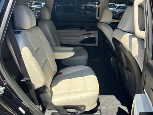 Used 2022 Kia Telluride EX w/ EX Premium Package AWD/4WD image 36