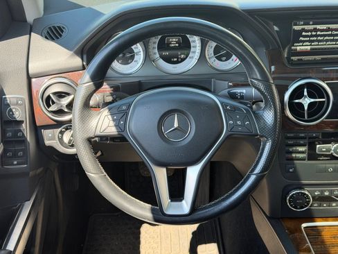 Used 2015 Mercedes-Benz GLK 350 4MATIC image 8
