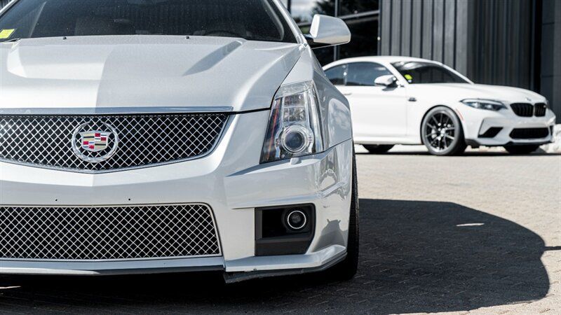 Used 2013 Cadillac CTS V RWD image 10