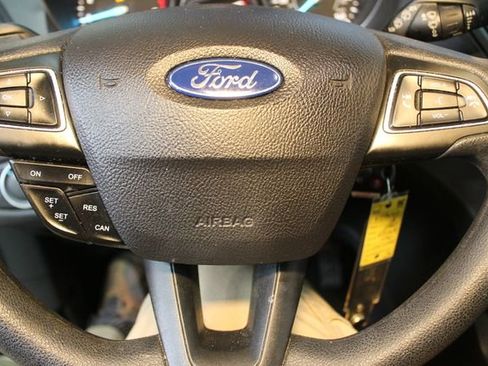 Used 2018 Ford Escape SE image 20