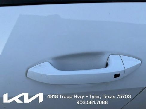 Used 2023 Kia Sportage X-Pro AWD/4WD image 6