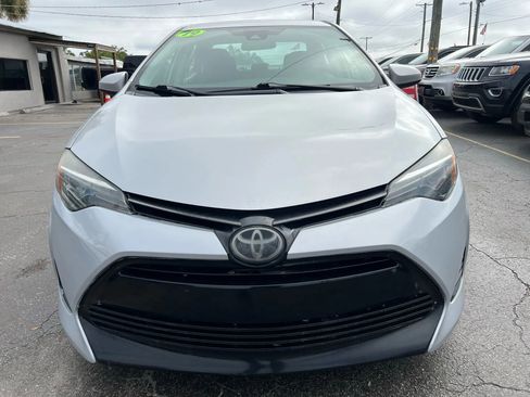 Used 2019 Toyota Corolla LE image 3