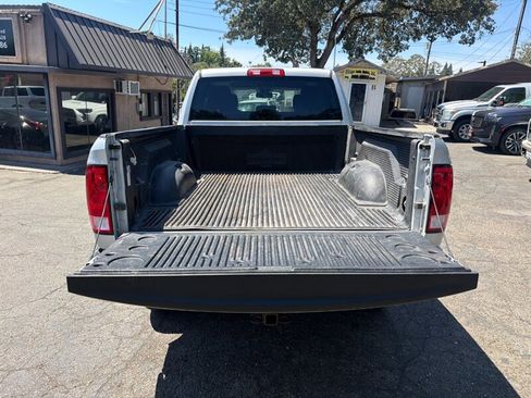 Used 2016 RAM 2500 Tradesman w/ Chrome Appearance Group AWD/4WD image 28