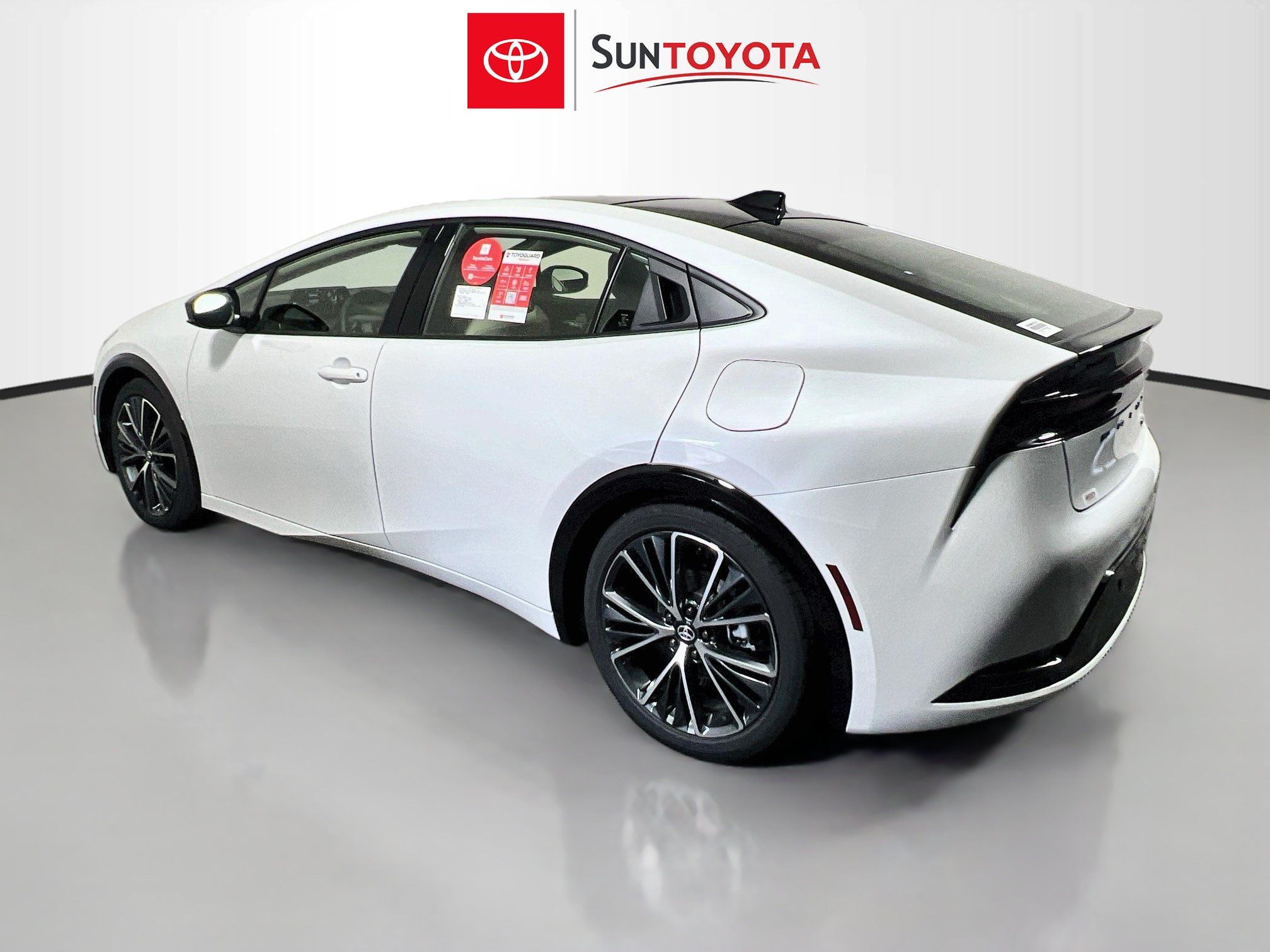 New 2027 Toyota Prius XLE FWD image 6