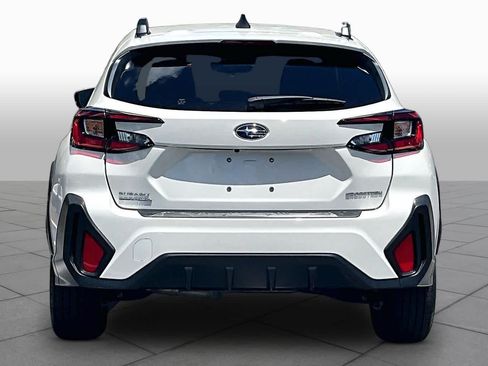 Used 2025 Subaru Crosstrek 2.5i Premium AWD/4WD image 5