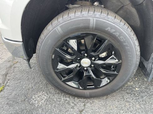 Used 2023 Chevrolet Silverado 1500 LT w/ All Star Edition Plus image 10