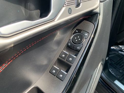Used 2023 Ford Explorer ST-Line AWD/4WD image 13