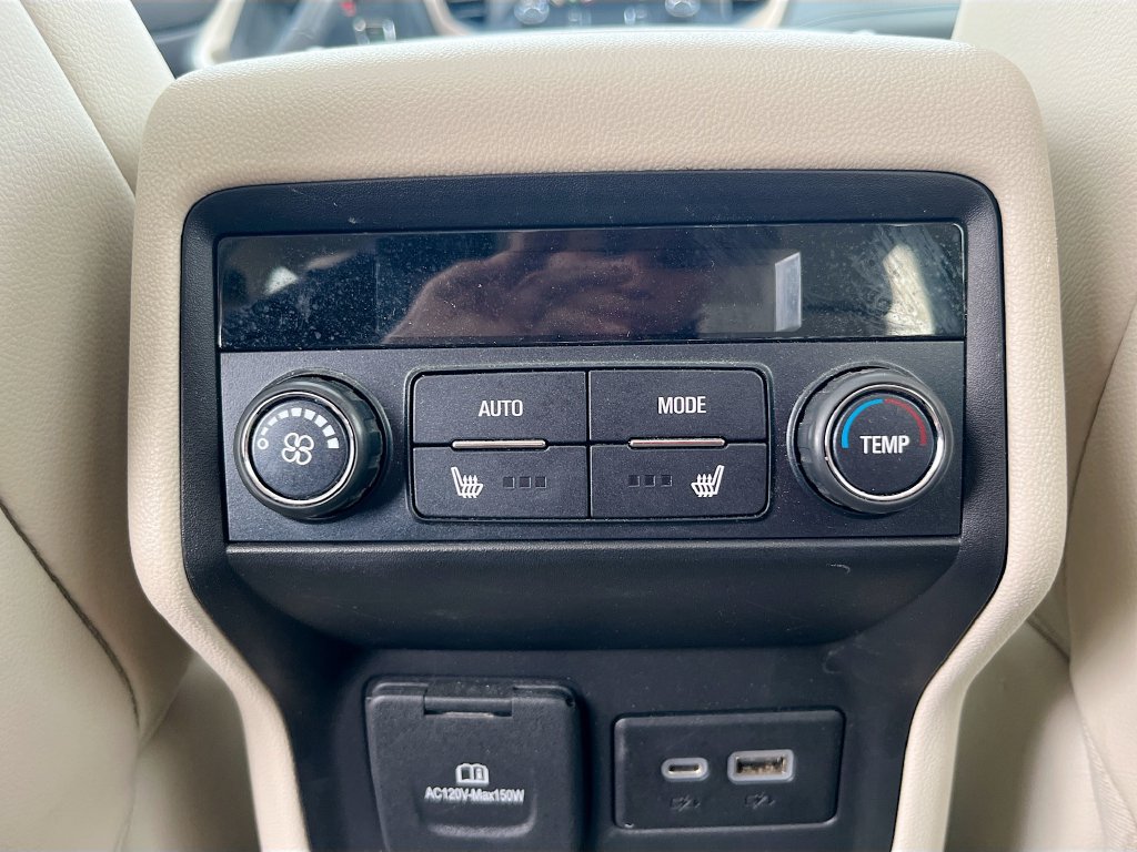 Used 2022 GMC Acadia Denali w/ Denali Ultimate Package AWD/4WD image 27