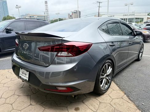 Used 2019 Hyundai Elantra SE w/ Cargo Package FWD image 7