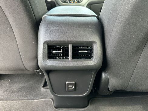Certified 2023 Chevrolet Equinox LS w/ LS Convenience Package FWD image 21