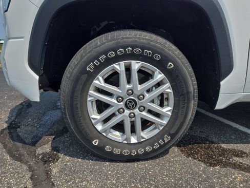 Used 2022 Toyota Tundra SR5 AWD/4WD image 16