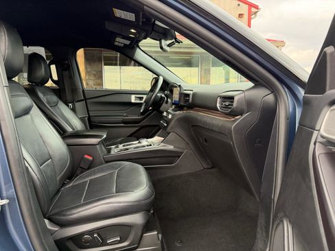 Used 2020 Ford Explorer Limited image 28