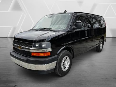 Used 2019 Chevrolet Express 2500 w/ Driver Convenience Package image 7