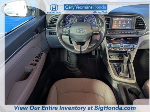 Used 2019 Hyundai Elantra Value Edition w/ Winter Weather Package image 16