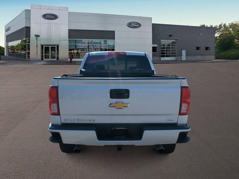 Used 2018 Chevrolet Silverado 1500 LTZ Z71 image 10