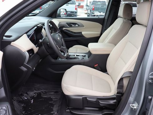 Used 2024 Chevrolet Traverse LS w/ Safety Package image 3