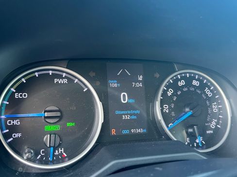 Used 2019 Toyota RAV4 LE AWD/4WD image 20