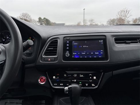 Used 2021 Honda HR-V EX image 32