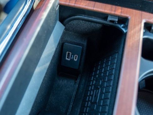 Used 2023 Lincoln Navigator Reserve image 23